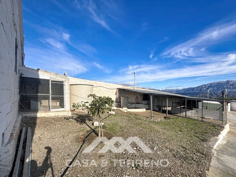 Finca/Casa Rural de 3 habitaciones en Macharaviaya en venta con piscina garaje - 456.000 € (Ref: 9462487)