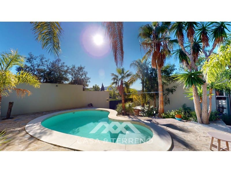 Chalet de 4 habitaciones en Alora en venta con piscina garaje - 1.200.000 € (Ref: 9462488)