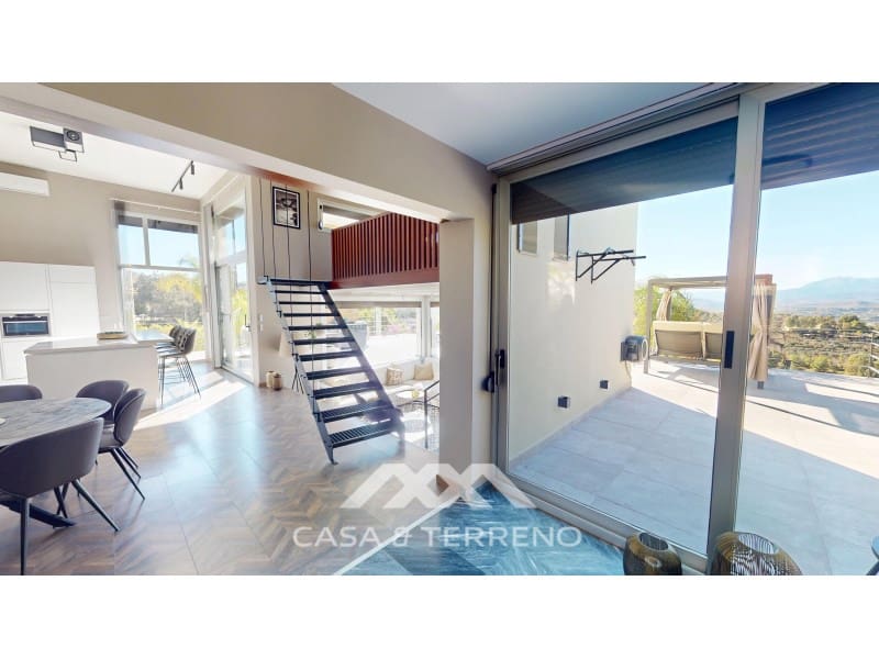 Chalet de 4 habitaciones en Alora en venta con piscina garaje - 1.200.000 € (Ref: 9462488)