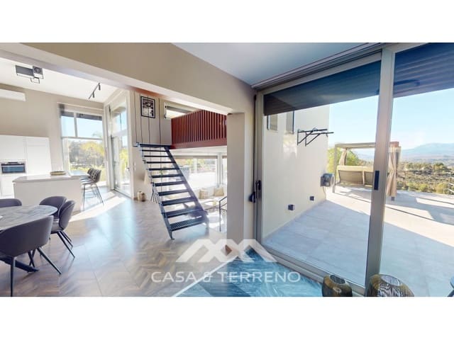 Chalet de 4 habitaciones en Alora en venta con piscina garaje - 1.200.000 € (Ref: 9462488)