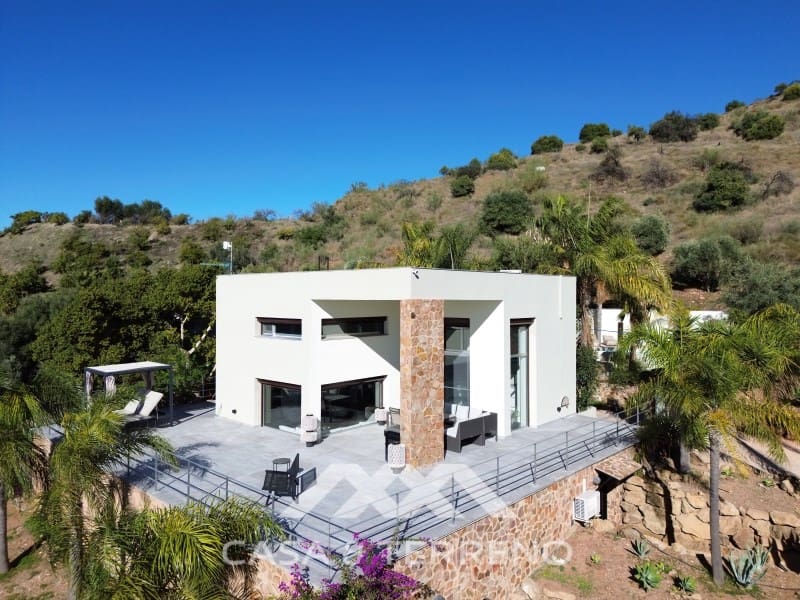 Chalet de 4 habitaciones en Alora en venta con piscina garaje - 1.200.000 € (Ref: 9462488)