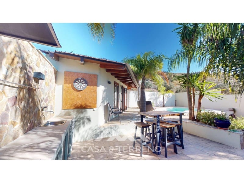 Chalet de 4 habitaciones en Alora en venta con piscina garaje - 1.200.000 € (Ref: 9462488)