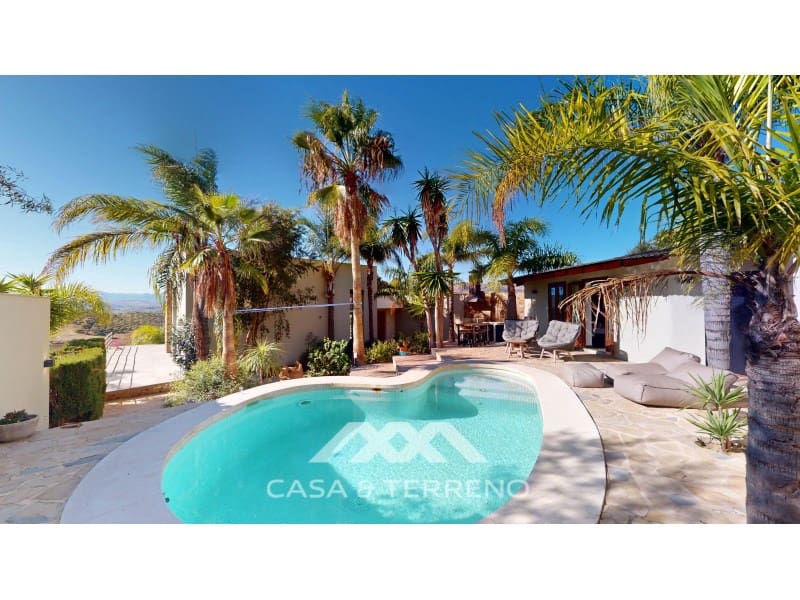 Chalet de 4 habitaciones en Alora en venta con piscina garaje - 1.200.000 € (Ref: 9462488)