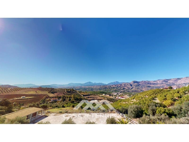 4 bedroom Villa for sale in Alora with pool garage - € 1,200,000 (Ref: 9462488)