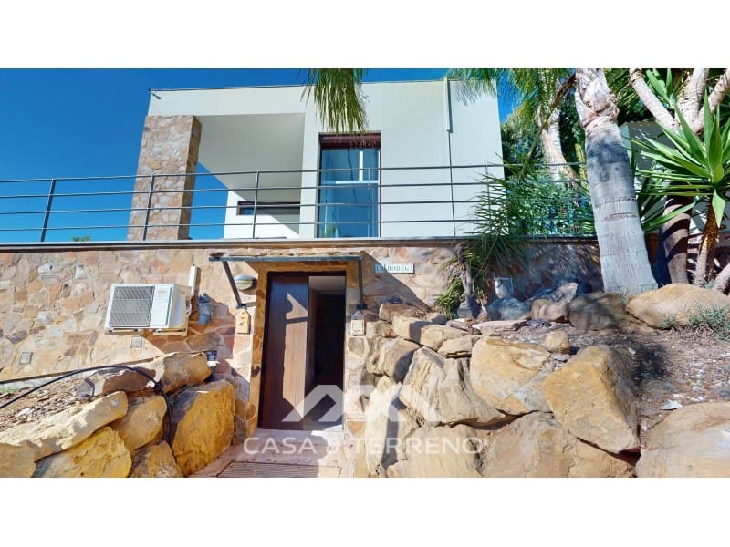 4 bedroom Villa for sale in Alora with pool garage - € 1,200,000 (Ref: 9462488)