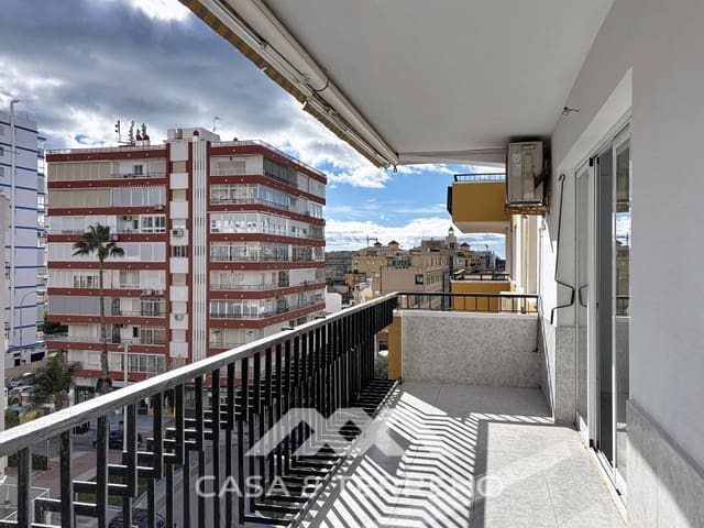 Piso de 3 habitaciones en Torre del Mar, Vélez-Málaga en venta - 335.000 € (Ref: 9462489)
