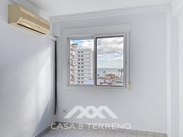 Piso de 3 habitaciones en Torre del Mar, Vélez-Málaga en venta - 335.000 € (Ref: 9462489)