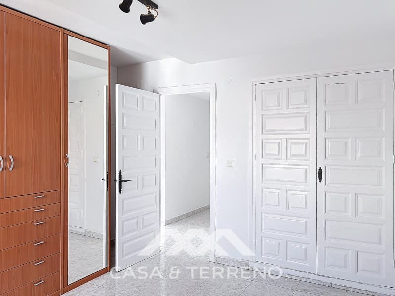 Piso de 3 habitaciones en Torre del Mar en venta - 335.000 € (Ref: 9462489)