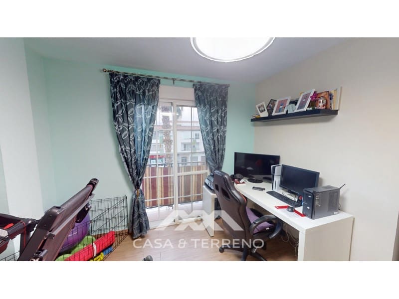 3 Zimmer Wohnung zu verkaufen in Caleta de Velez - 289.000 € (Ref: 9474980)