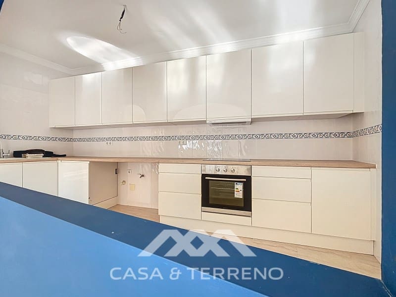 Apartment for sale in Algarrobo - € 480,000 (Ref: 9474982)