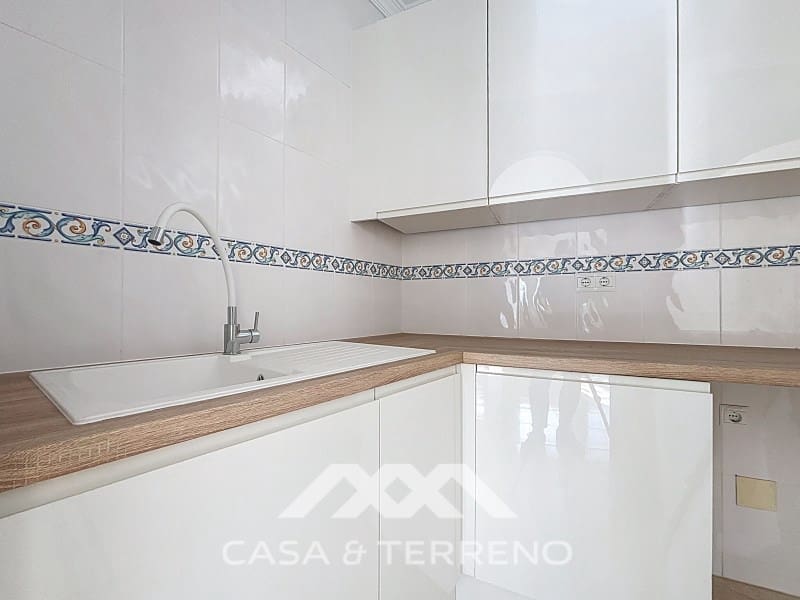 Apartment for sale in Algarrobo - € 480,000 (Ref: 9474982)