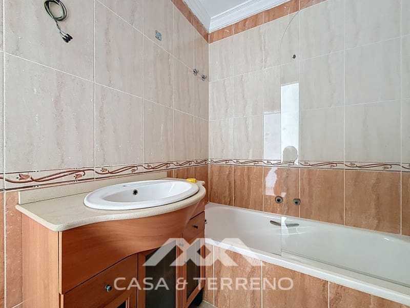 Apartment for sale in Algarrobo - € 480,000 (Ref: 9474982)