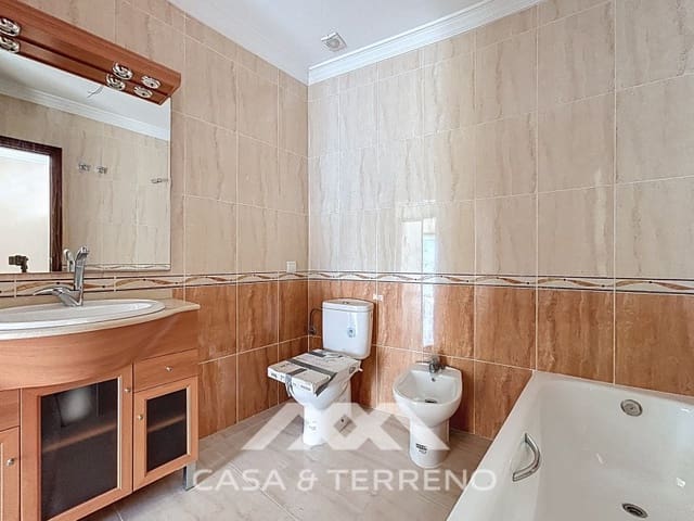 Huoneisto myytävänä paikassa Algarrobo - 480 000 € (Ref: 9474982)