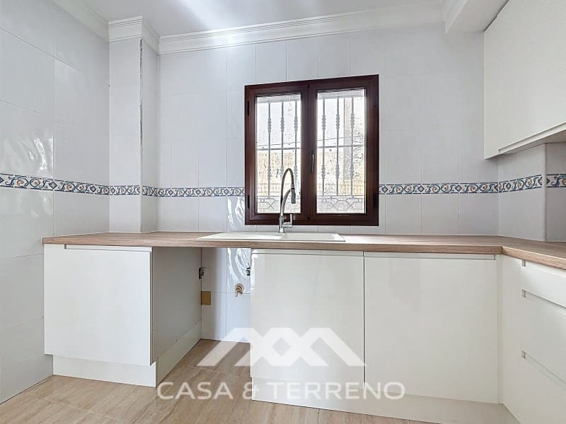 Apartment for sale in Algarrobo - € 480,000 (Ref: 9474982)