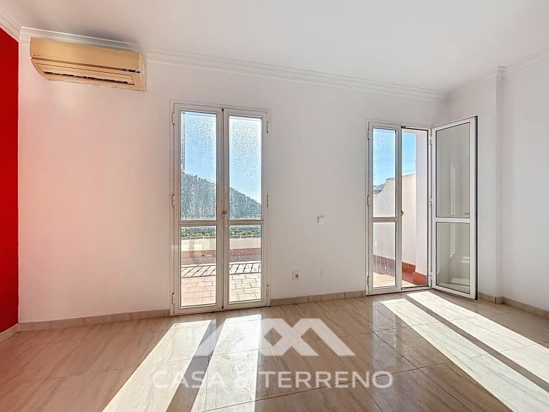 Apartment for sale in Algarrobo - € 480,000 (Ref: 9474982)