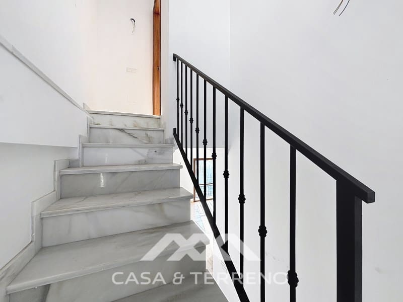 Apartment for sale in Algarrobo - € 480,000 (Ref: 9474982)