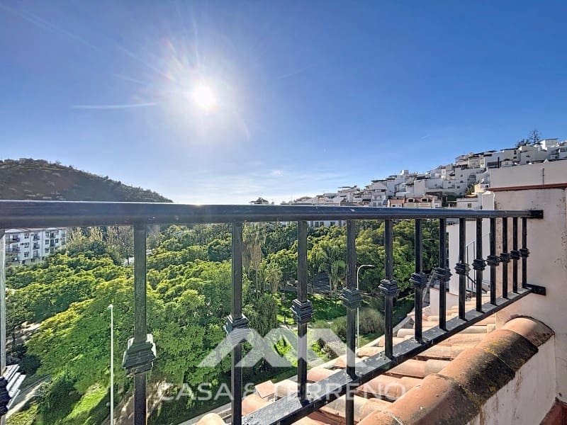 Apartment for sale in Algarrobo - € 480,000 (Ref: 9474982)