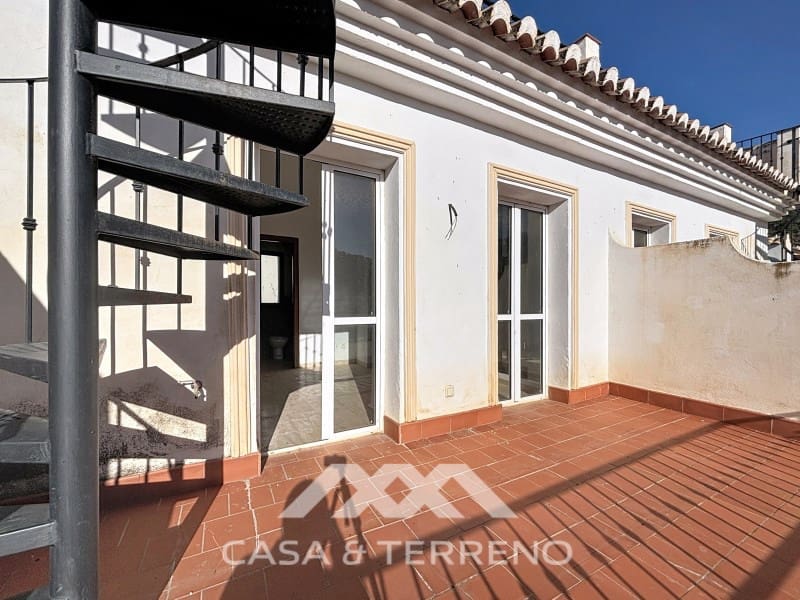 Apartment for sale in Algarrobo - € 480,000 (Ref: 9474982)