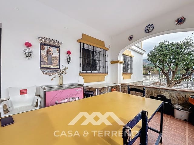 Finca/Casa Rural de 4 habitaciones en Vélez-Málaga en venta con piscina - 560.000 € (Ref: 9479194)