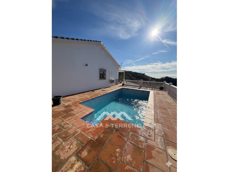 2 soveværelse Villa til salg i Moclinejo med swimmingpool - € 348.000 (Ref: 9483564)