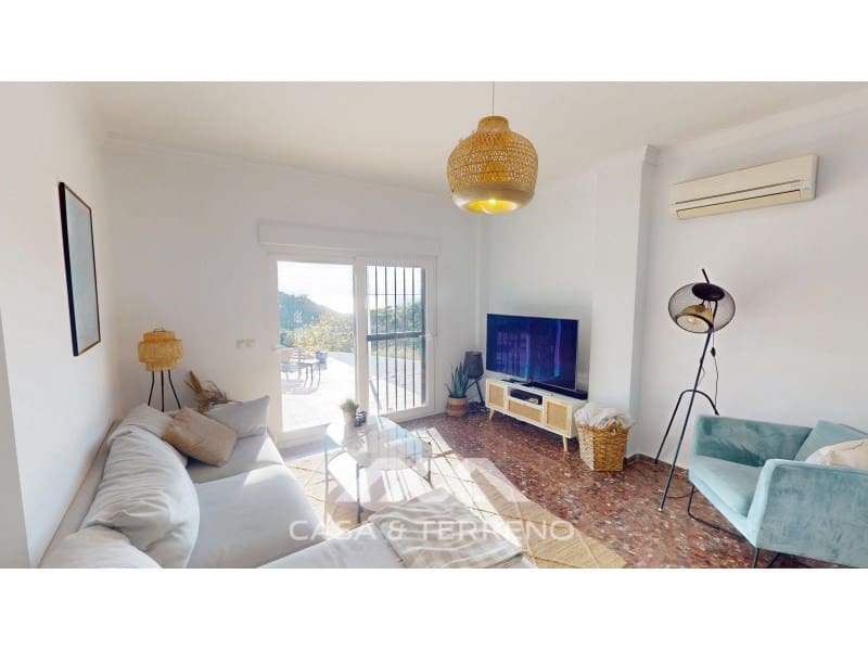 2 soveværelse Villa til salg i Moclinejo med swimmingpool - € 348.000 (Ref: 9483564)