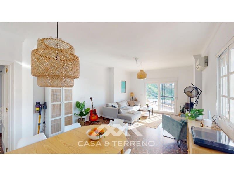 2 soveværelse Villa til salg i Moclinejo med swimmingpool - € 348.000 (Ref: 9483564)