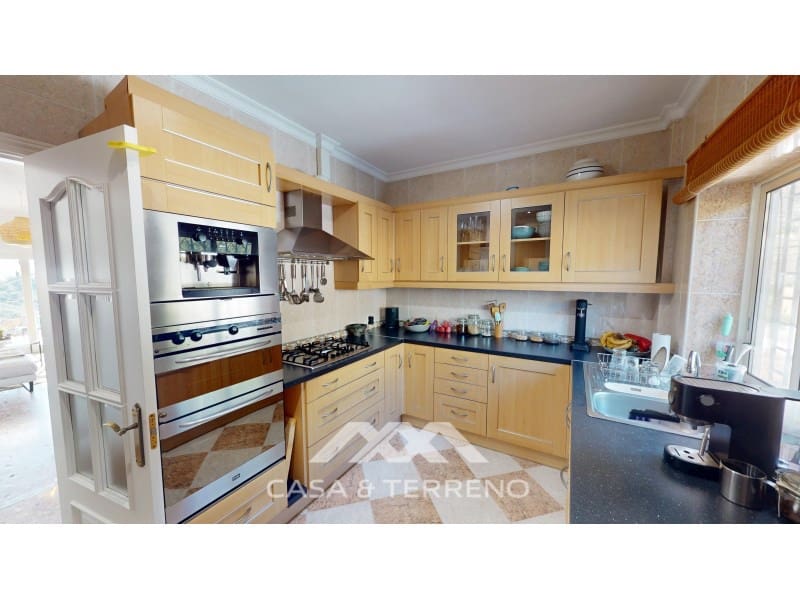 2 soveværelse Villa til salg i Moclinejo med swimmingpool - € 348.000 (Ref: 9483564)