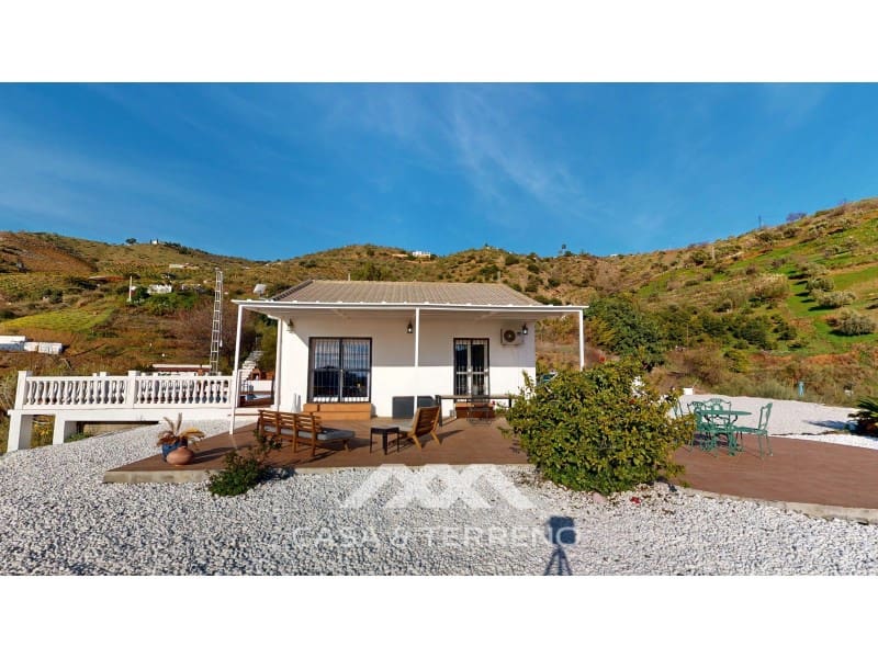 2 soveværelse Villa til salg i Moclinejo med swimmingpool - € 348.000 (Ref: 9483564)