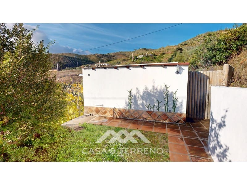 2 soveværelse Villa til salg i Moclinejo med swimmingpool - € 348.000 (Ref: 9483564)