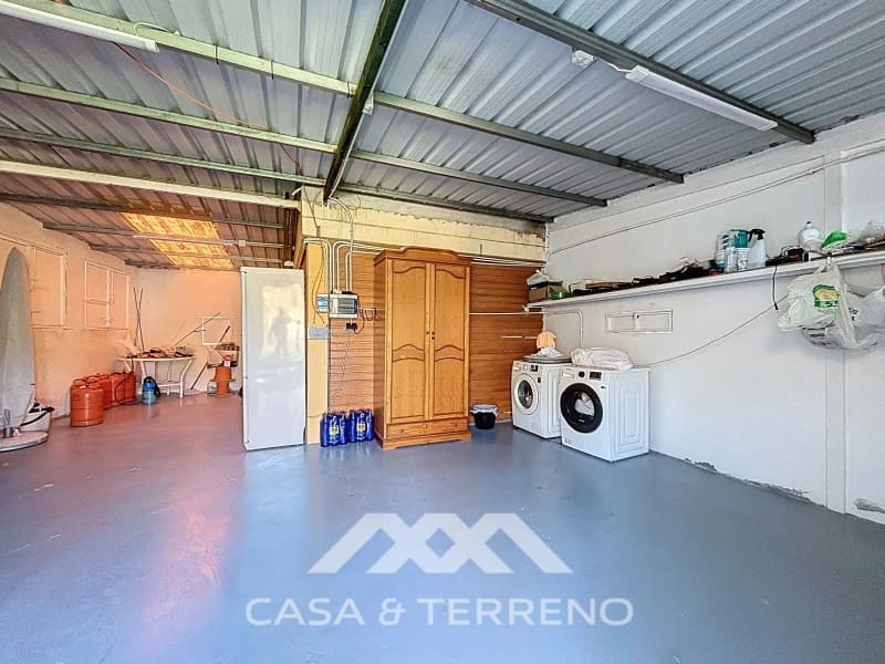 2 bedroom Villa for sale in Velez-Malaga - € 795,000 (Ref: 9497532)