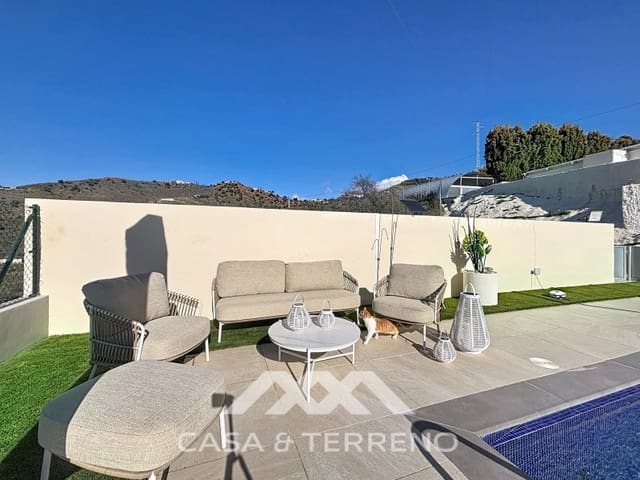 2 chambre Villa/Maison à vendre à Vélez-Málaga - 795 000 € (Ref: 9497532)