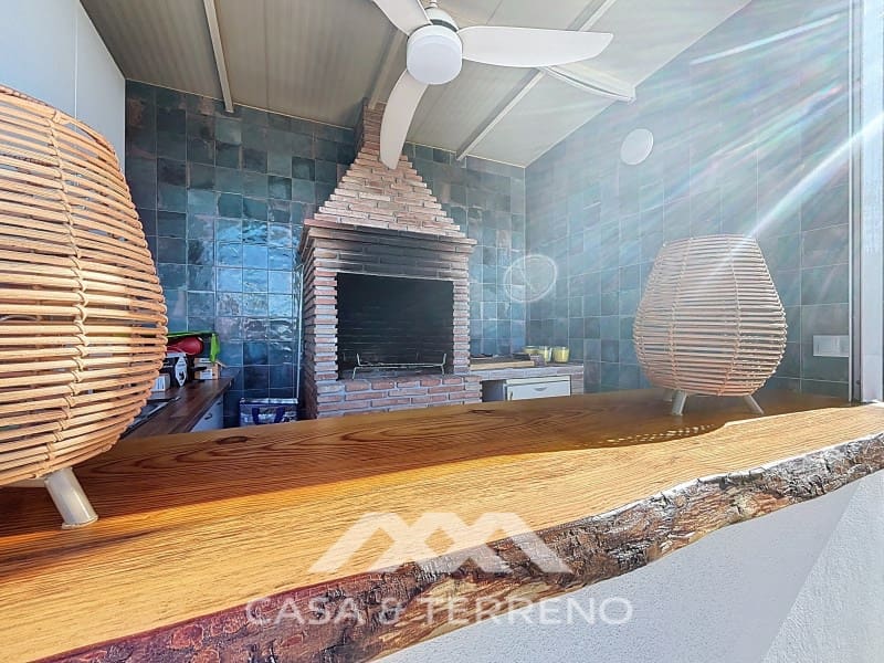 2 bedroom Villa for sale in Velez-Malaga - € 795,000 (Ref: 9497532)