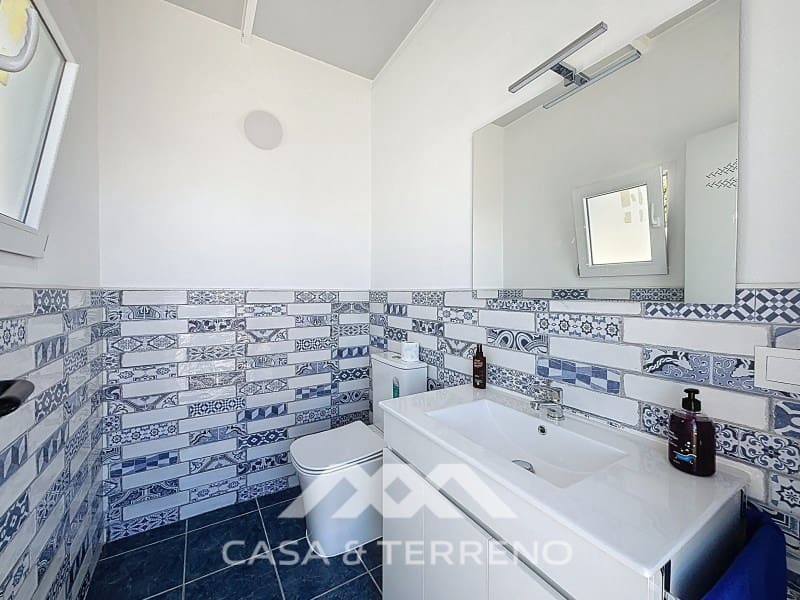 2 bedroom Villa for sale in Velez-Malaga - € 795,000 (Ref: 9497532)