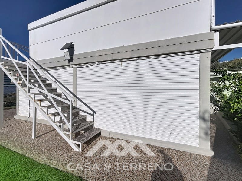 2 bedroom Villa for sale in Velez-Malaga - € 795,000 (Ref: 9497532)