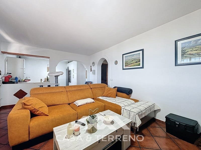 2 bedroom Villa for sale in Velez-Malaga - € 795,000 (Ref: 9497532)