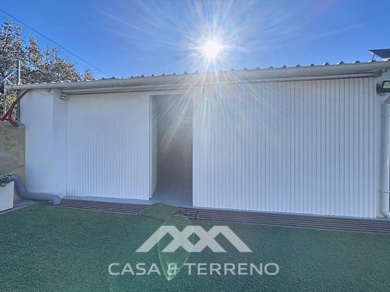 2 bedroom Villa for sale in Velez-Malaga - € 795,000 (Ref: 9497532)