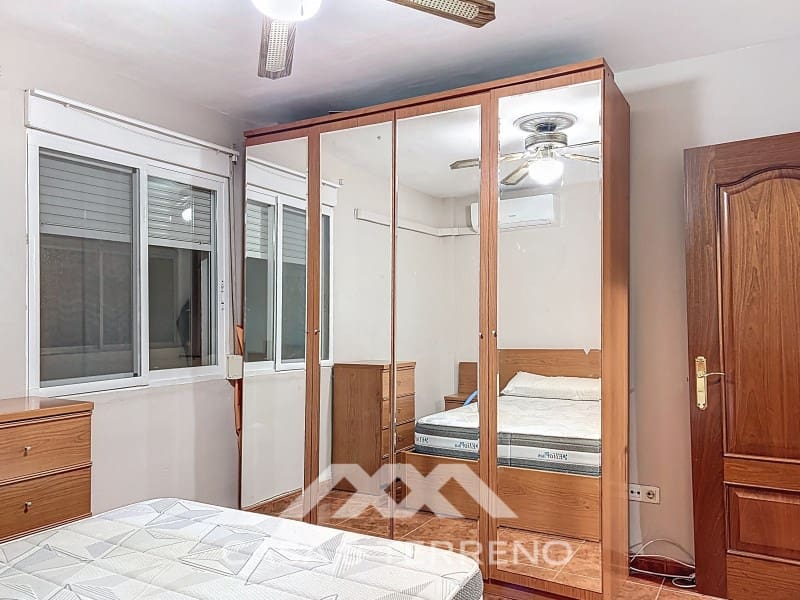 3 bedroom Flat for sale in Velez-Malaga with pool - € 215,000 (Ref: 9497533)