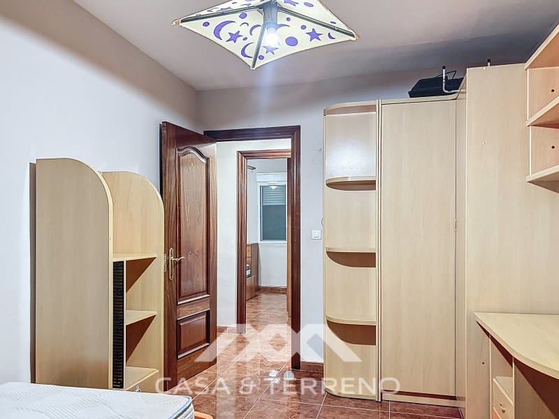 3 bedroom Flat for sale in Velez-Malaga with pool - € 215,000 (Ref: 9497533)