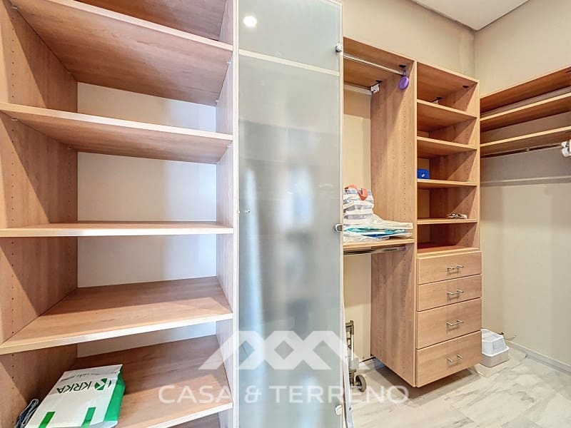 3 bedroom Villa for sale in Almayate with pool garage - € 630,000 (Ref: 9504728)