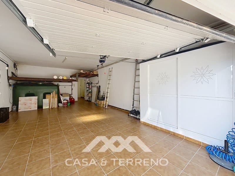 3 bedroom Villa for sale in Almayate with pool garage - € 630,000 (Ref: 9504728)