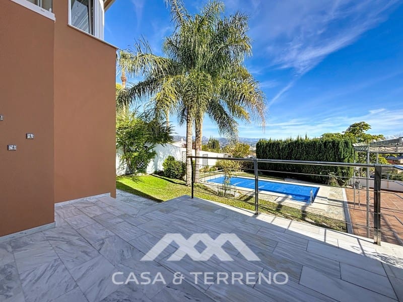 3 bedroom Villa for sale in Almayate with pool garage - € 630,000 (Ref: 9504728)