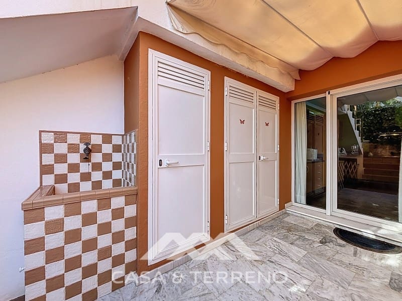 3 bedroom Villa for sale in Almayate with pool garage - € 630,000 (Ref: 9504728)