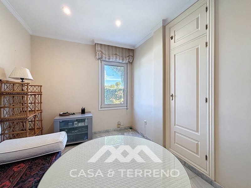 3 bedroom Villa for sale in Almayate with pool garage - € 630,000 (Ref: 9504728)