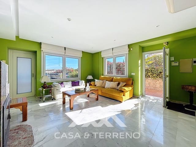 3 slaapkamer Villa te koop in Almayate, Vélez-Málaga met zwembad garage - € 630.000 (Ref: 9504728)