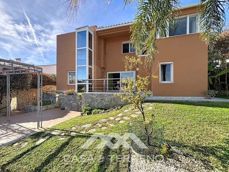 3 bedroom Villa for sale in Almayate with pool garage - € 630,000 (Ref: 9504728)