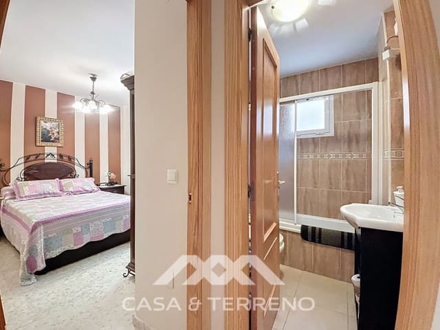 4 slaapkamer Penthouse te koop in El Morche, Torrox - € 260.000 (Ref: 9524697)