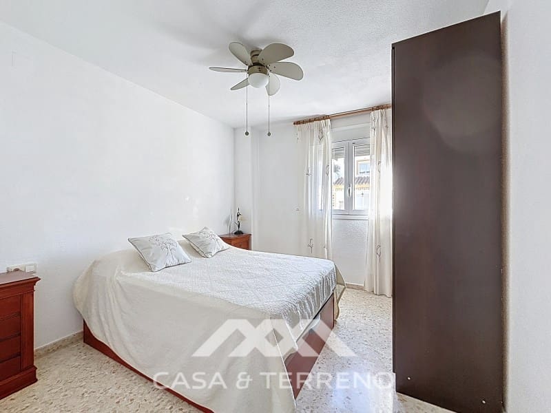 3 soveværelse Lejlighed til salg i Torre del Mar med garage - € 325.000 (Ref: 9530896)