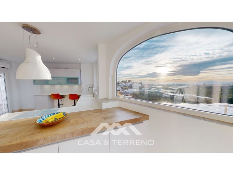 4 soverom Villa til salgs i Torrox-Costa med svømmebasseng garasje - € 748 000 (Ref: 9557965)