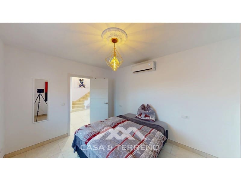 4 soverom Villa til salgs i Torrox-Costa med svømmebasseng garasje - € 748 000 (Ref: 9557965)