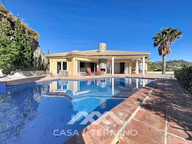 3 makuuhuone Huvila myytävänä paikassa Algarrobo mukana uima-altaan 
autotalli - 765 000 € (Ref: 9571357)